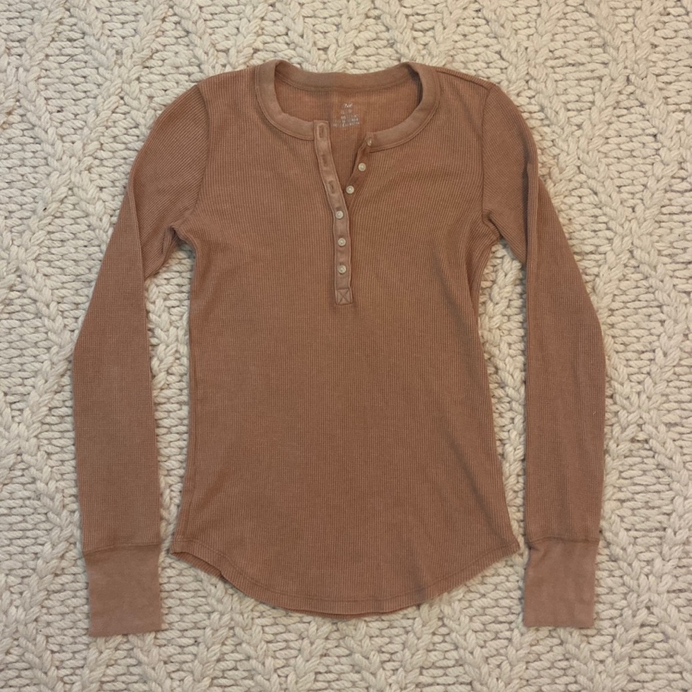 American Eagle Waffle Long Sleeve